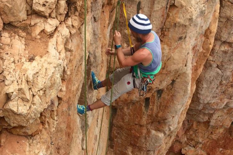 Climbing (13) Ocean Villas guest on the Cliffside
